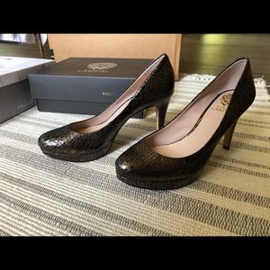Vince Camuto Pumps NWOT